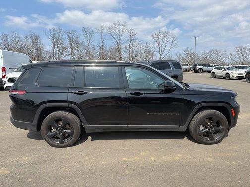 2023 Jeep Grand Cherokee L Laredo