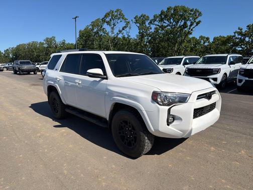 White 2022 Toyota 4Runner SR5 Premium