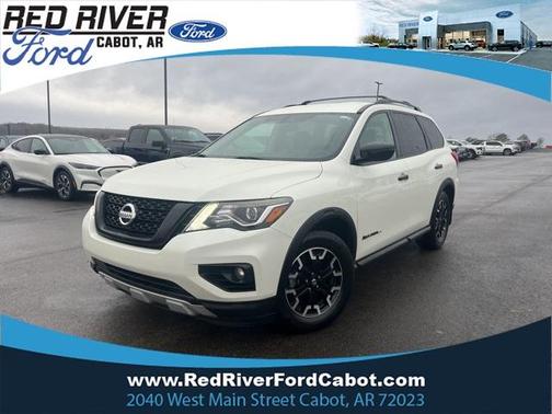 2020 Nissan Pathfinder SV