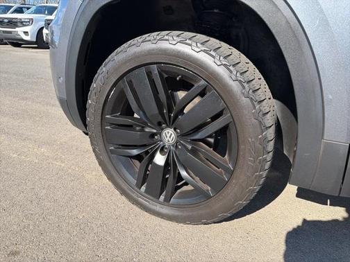 2019 Volkswagen Atlas 3.6L SEL Premium