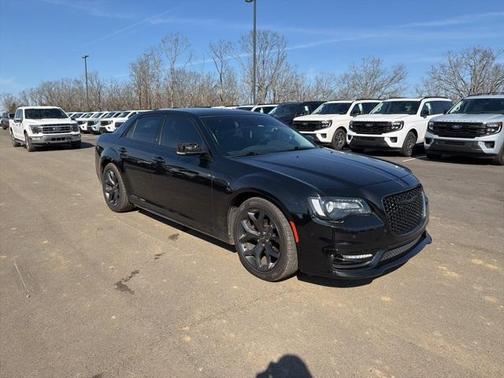 2021 Chrysler 300 Touring