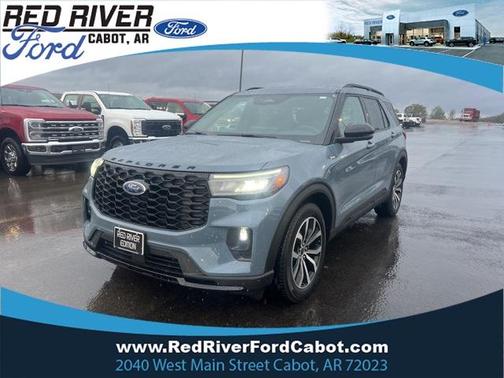 2025 Ford Explorer ST-Line