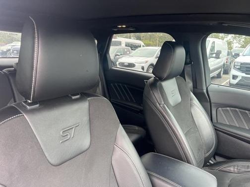 2021 Ford Edge ST