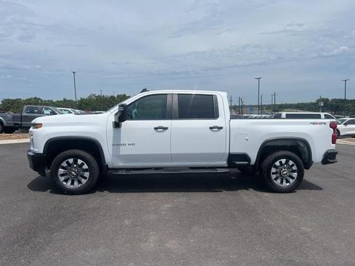 2022 Chevrolet Silverado 2500 Custom