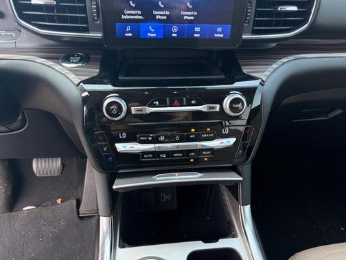 Agate Black Metallic 2021 Ford Explorer Limited