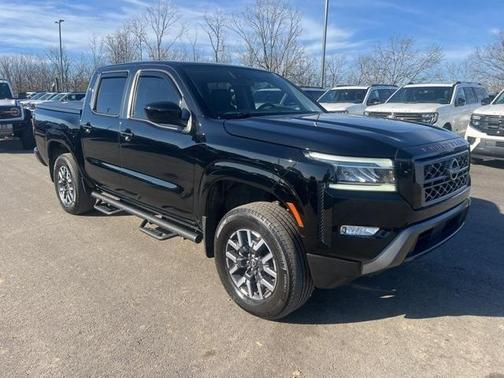 2024 Nissan Frontier SL