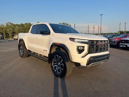 2023 GMC Canyon AT4