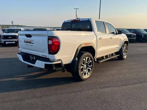2023 GMC Canyon AT4