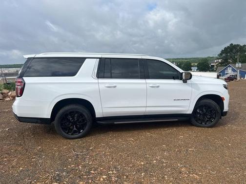 2021 Chevrolet Suburban LT