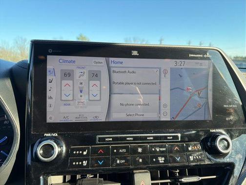 2021 Toyota Highlander Hybrid Platinum