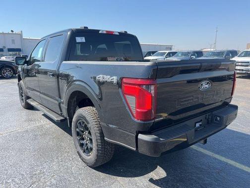 Agate Black Metallic 2026 Ford F-150 XLT