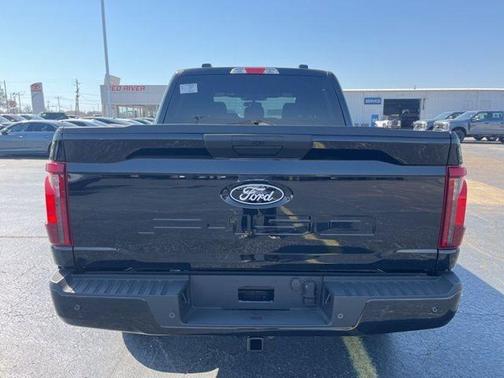 Agate Black Metallic 2026 Ford F-150 XLT