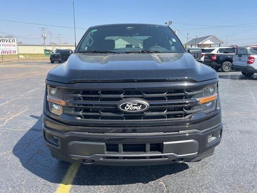 Agate Black Metallic 2026 Ford F-150 XLT