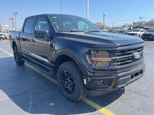 Agate Black Metallic 2026 Ford F-150 XLT