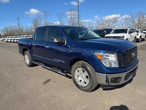 2019 Nissan Titan SV
