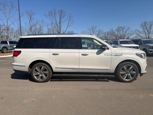 2019 Lincoln Navigator L Reserve