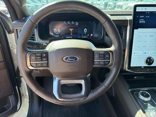 STAR WHITE MET TRI-COAT 2024 Ford Expedition KING RANCH