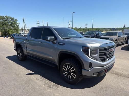 Sterling 2024 GMC Sierra 1500 AT4