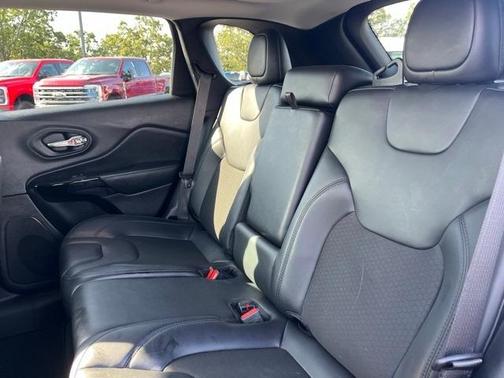 2021 Jeep Cherokee Latitude Plus