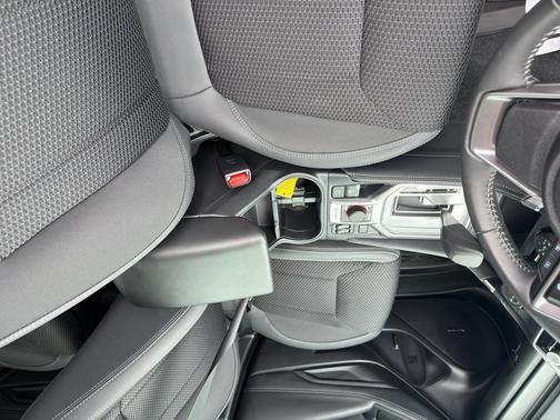 Ice Silver Metallic 2024 Subaru Forester Premium