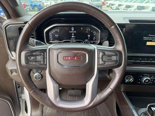 White Frost Tri-Coat 2023 GMC Sierra 1500 SLT