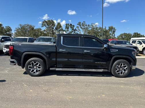 Onyx Black 2024 GMC Sierra 1500 SLT