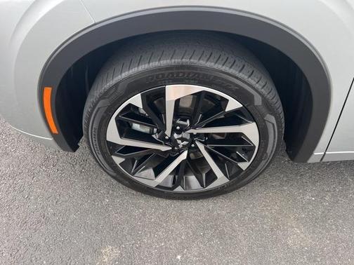 2023 Mitsubishi Outlander PHEV SEL