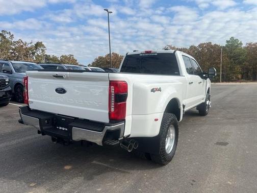2024 Ford F-350 Lariat Super Duty