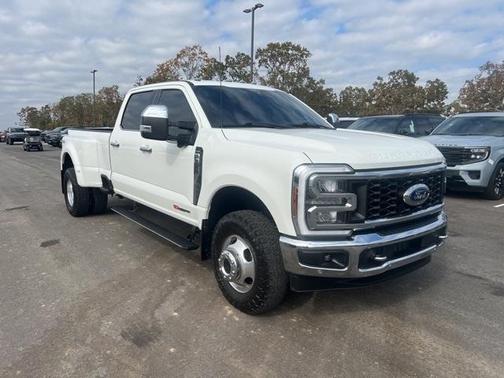 2024 Ford F-350 Lariat Super Duty