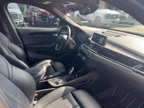 2022 BMW X2 sDrive28i
