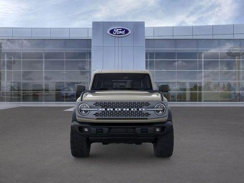Desert Sand 2026 Ford Bronco Badlands