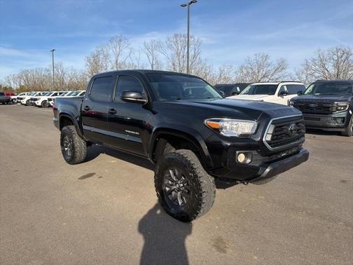 2022 Toyota Tacoma SR