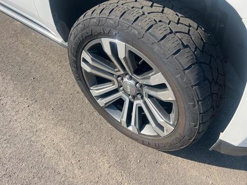 2020 GMC Yukon XL Denali