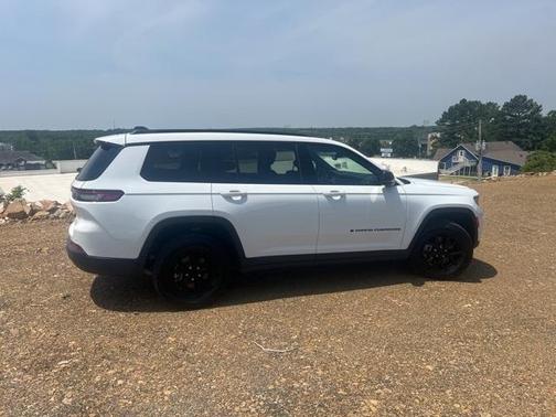2024 Jeep Grand Cherokee L Laredo