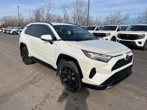 2022 Toyota RAV4 Hybrid SE