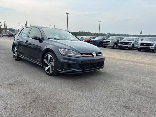 2019 Volkswagen Golf GTI 2.0T SE