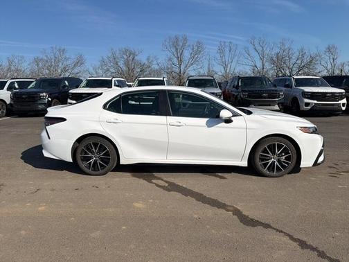 2024 Toyota Camry SE Nightshade