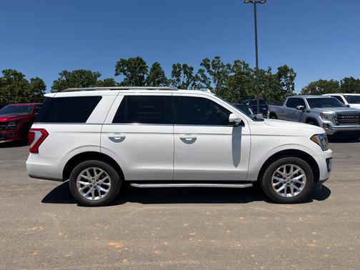 Star White 2021 Ford Expedition XLT