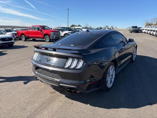 2022 Ford Mustang EcoBoost Premium