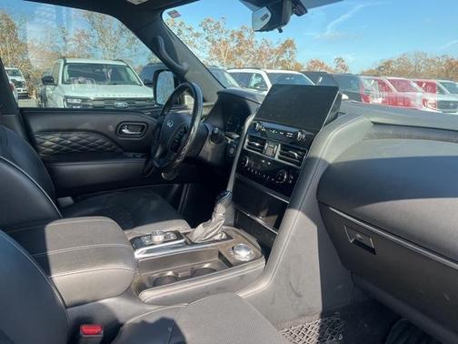 2024 INFINITI QX80 SENSORY