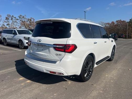 2024 INFINITI QX80 SENSORY