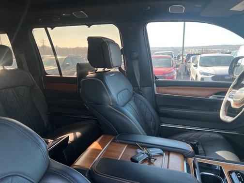 2024 Jeep Grand Wagoneer Series III