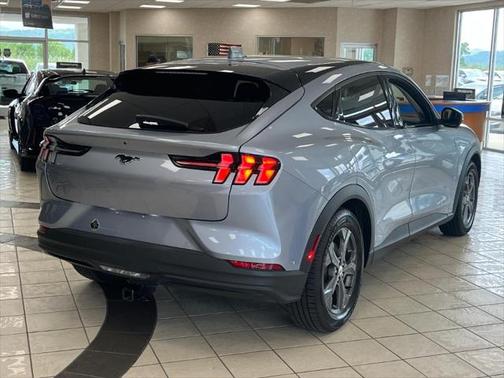 2022 Ford Mustang Mach-E Select