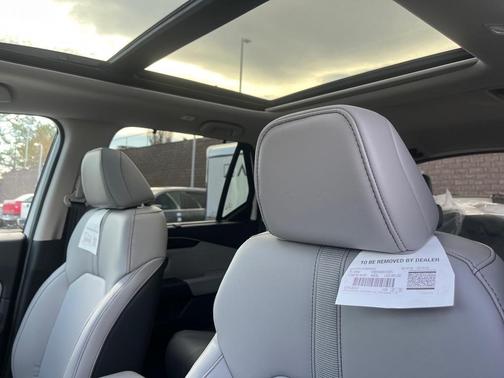 2025 Honda Pilot Touring 8-Passenger