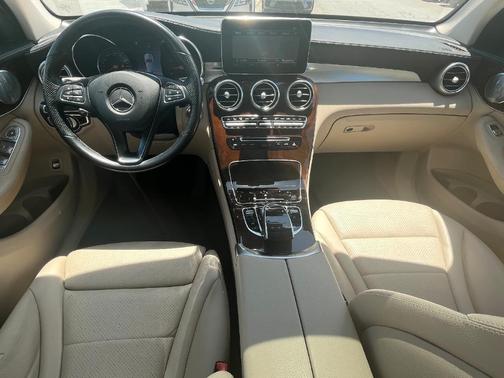 2019 Mercedes-Benz GLC 300 4MATIC