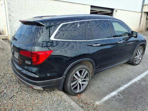 2018 Honda Pilot Touring