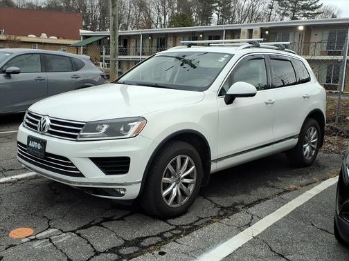 2016 Volkswagen Touareg VR6 Sport