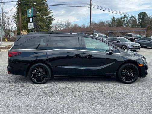 2023 Honda Odyssey 