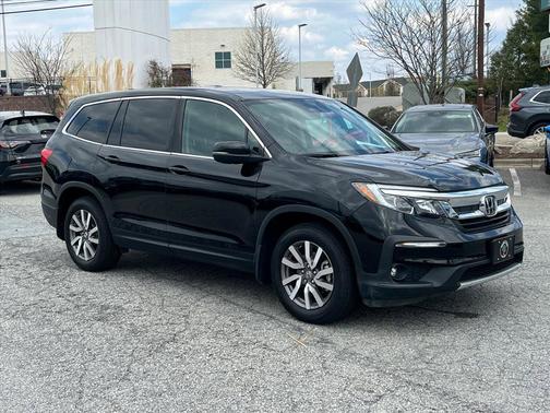 Crystal Black Pearl 2022 Honda Pilot