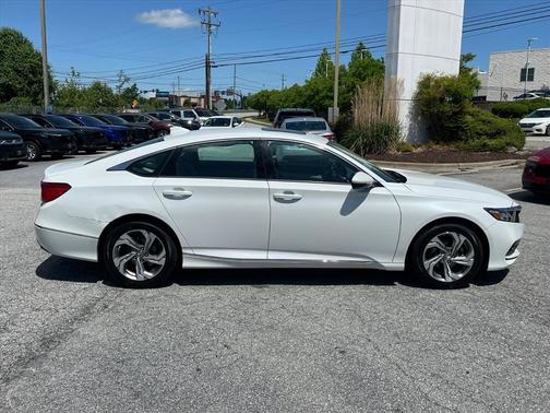 Platinum White Pearl 2019 Honda Accord
